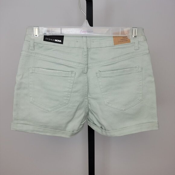 Fashion Nova Stretch Denim Shorts - Picture 3 of 4